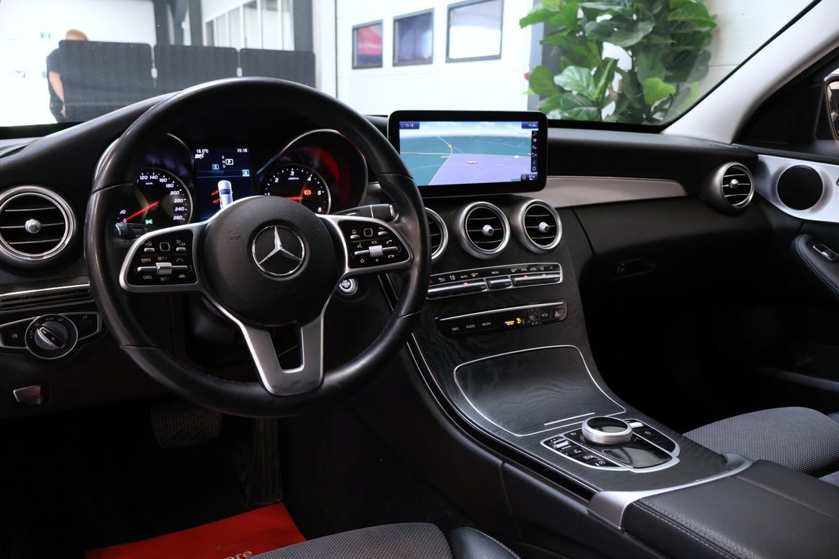 Sort Mercedes C220 d fra 2018