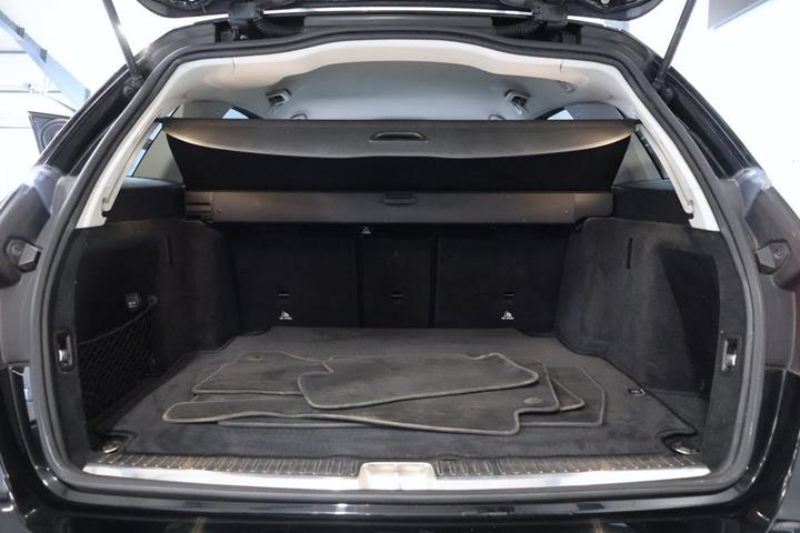 Sort Mercedes C220 d fra 2018