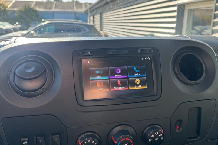 Hvid Renault Master III T35 fra 2018