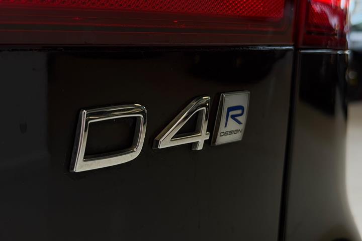 Sort Volvo V90 fra 2019