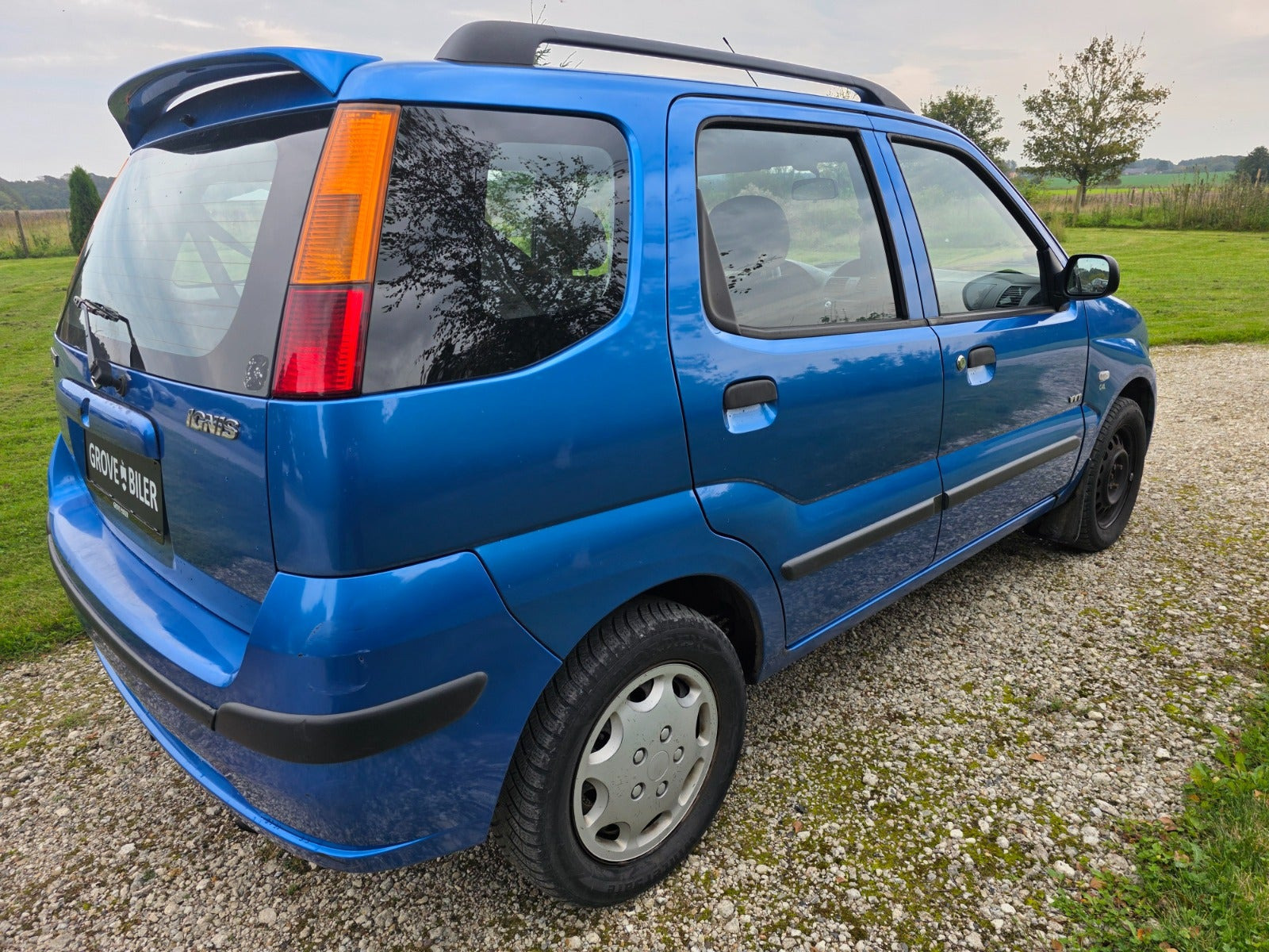 Gul Suzuki Ignis fra 2005