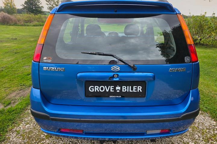 Gul Suzuki Ignis fra 2005