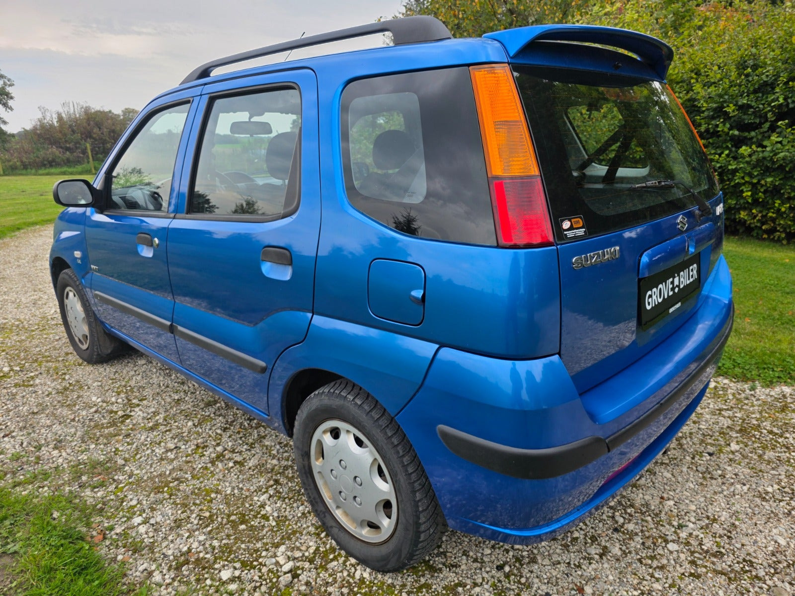 Gul Suzuki Ignis fra 2005