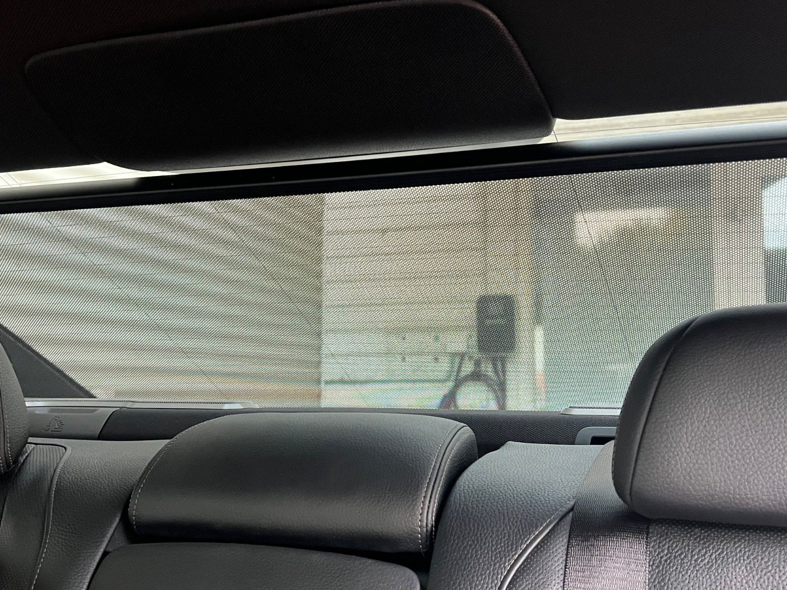 Grå BMW 745e fra 2019