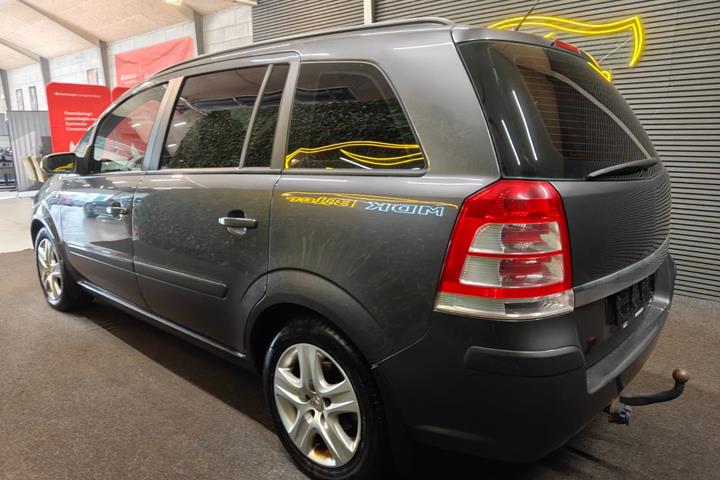 undefined Opel Zafira fra 2008