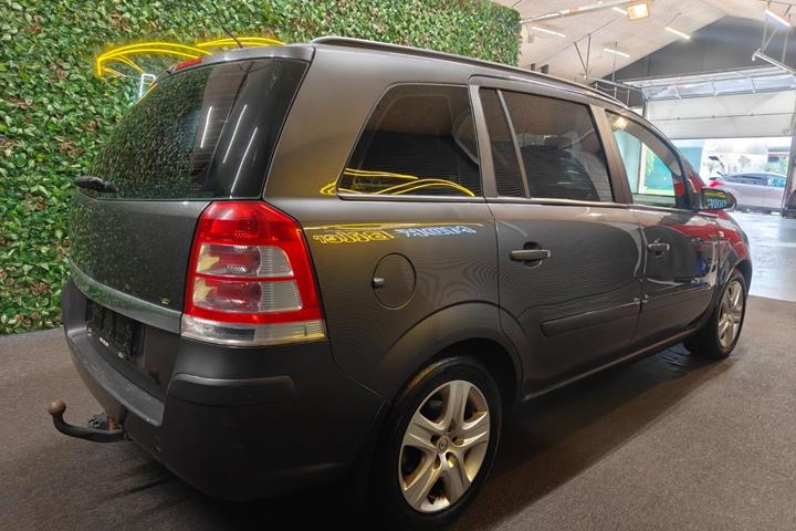 undefined Opel Zafira fra 2008