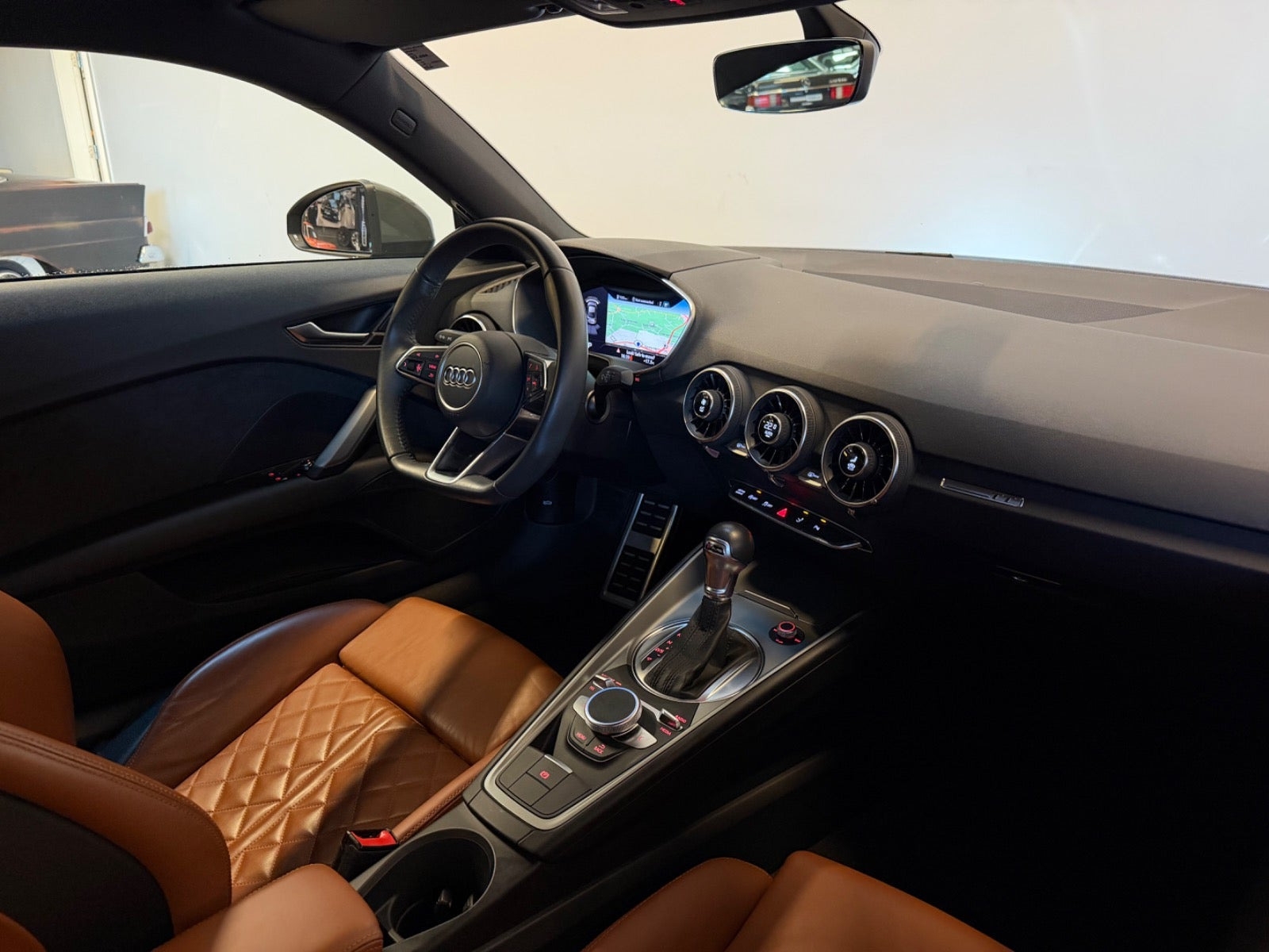 Grå Audi TT fra 2020
