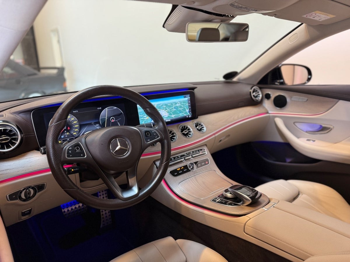 Beige Mercedes E350 d fra 2017