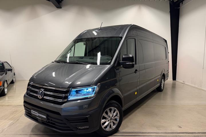 Gul VW Crafter 35 fra 2020