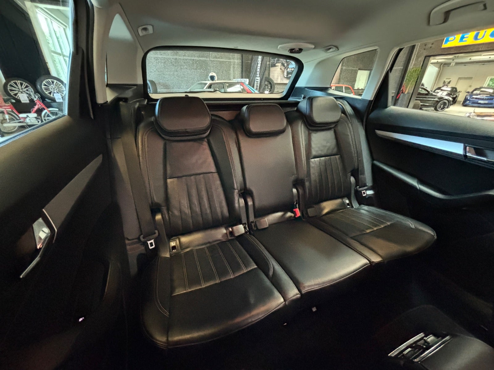 Sort Skoda Karoq fra 2018