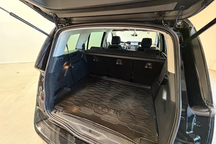 Sort Citroën Grand C4 SpaceTourer fra 2020