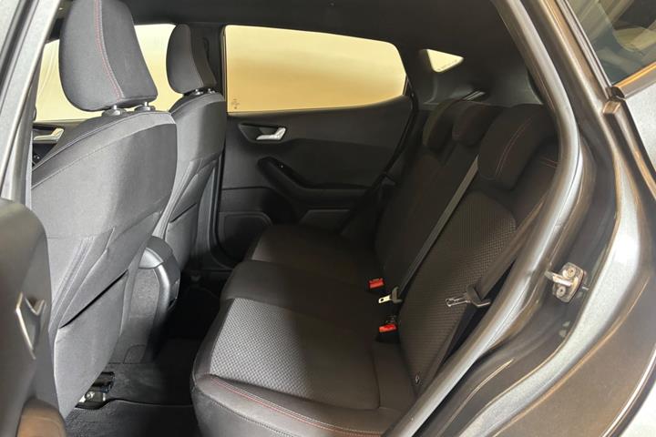 Rød Ford Fiesta fra 2018