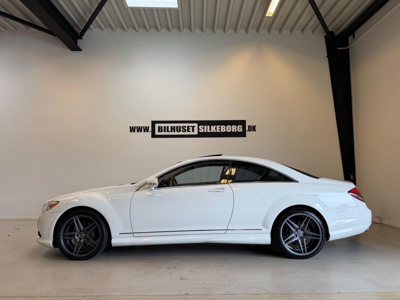 Brun Mercedes CL500 fra 2008