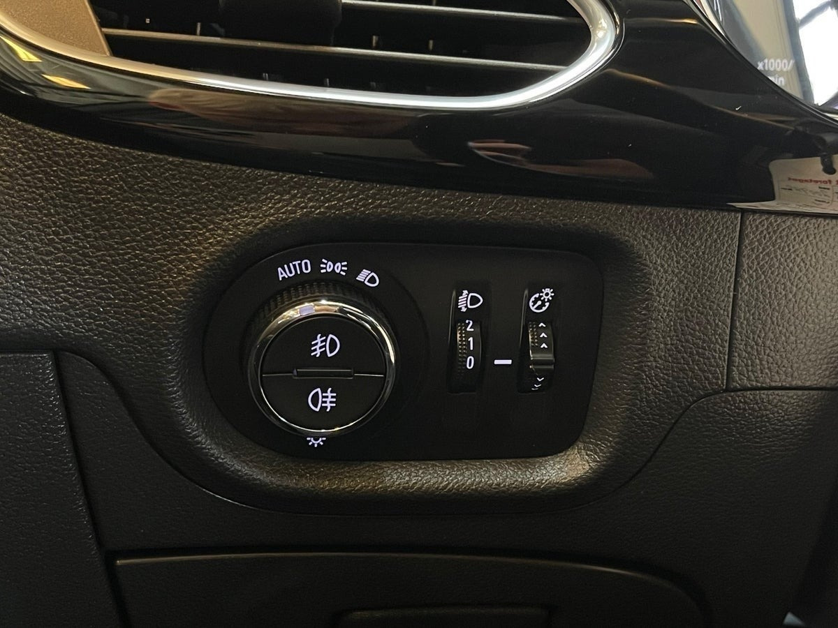undefined Opel Astra fra 2017