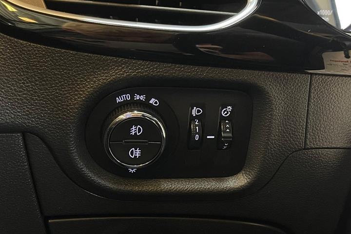 undefined Opel Astra fra 2017