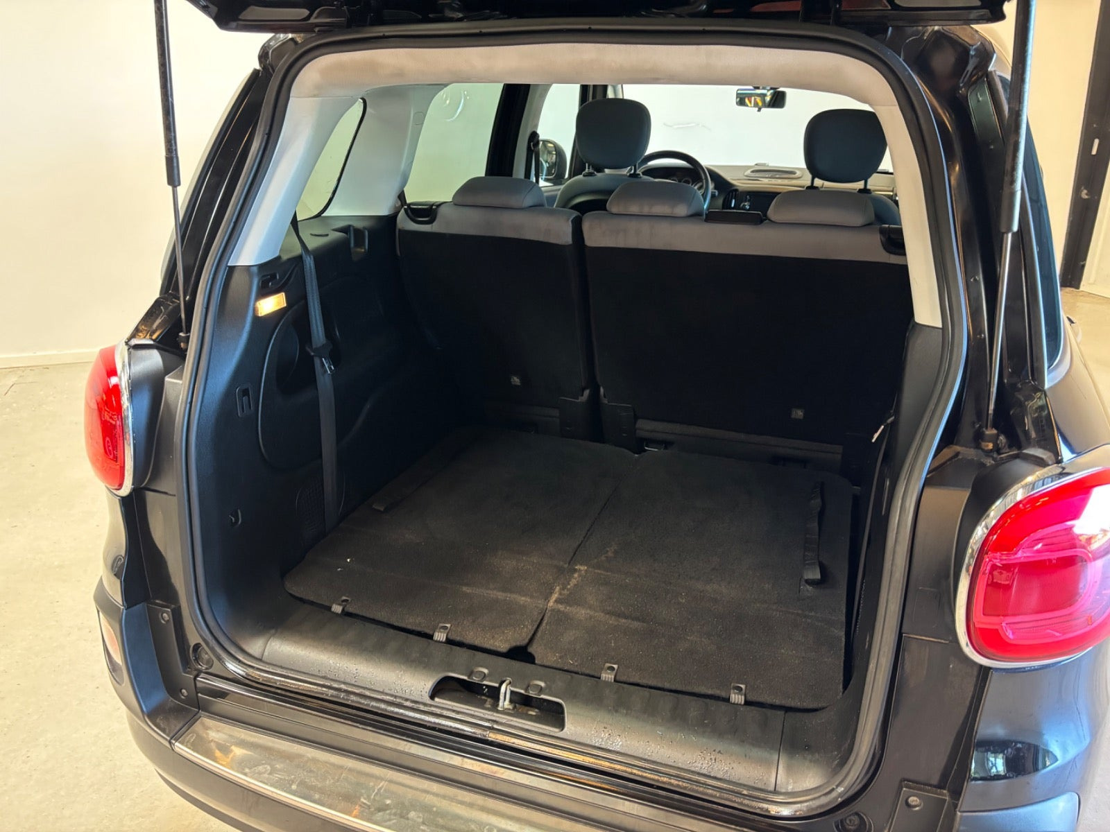 Grå Fiat 500L Living fra 2015