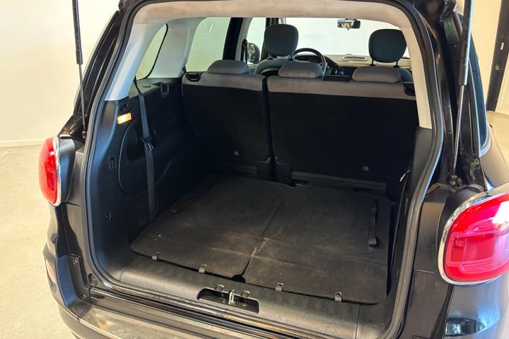 Grå Fiat 500L Living fra 2015