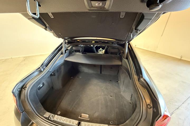 Sort BMW 435d fra 2015