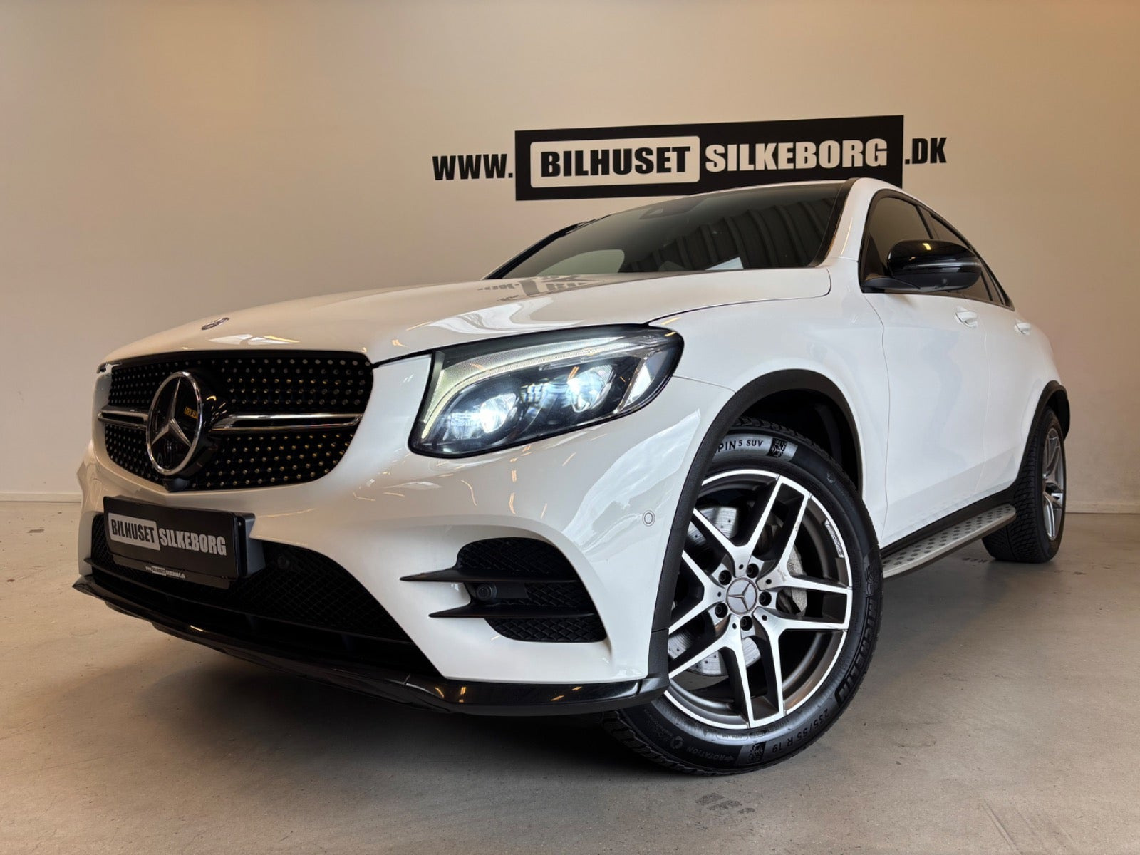 Hvid Mercedes GLC250 fra 2017