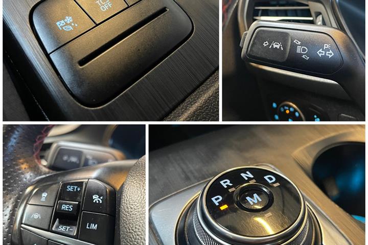 Rød Ford Focus fra 2019