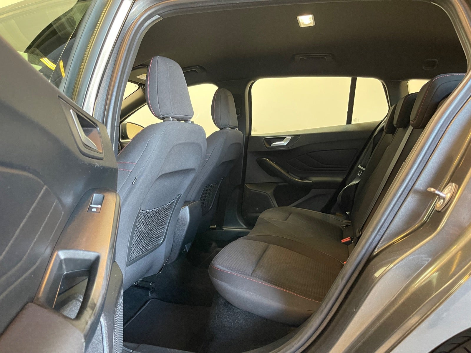Rød Ford Focus fra 2019
