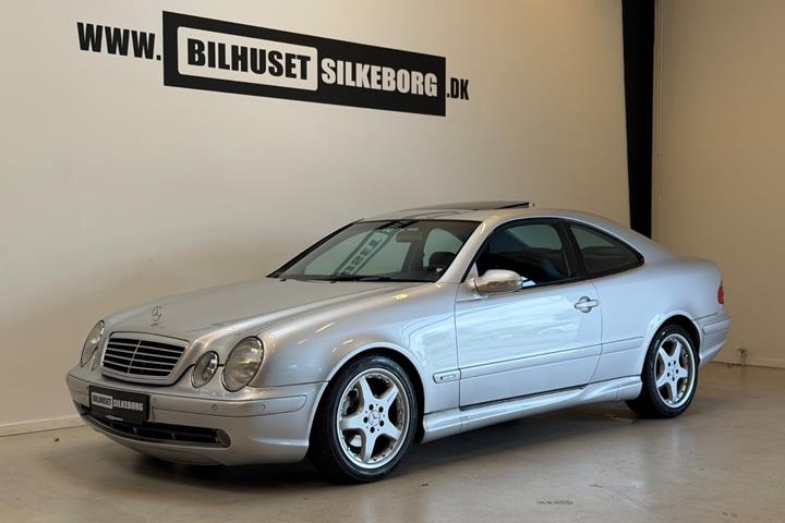 Sølv Mercedes CLK230 fra 2003
