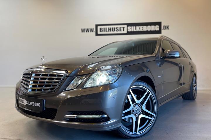 Grå Mercedes E250 fra 2010