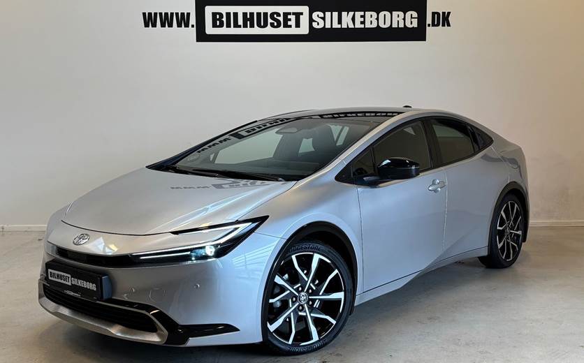 Toyota Prius 2,0 Plug-in Hybrid Elegant