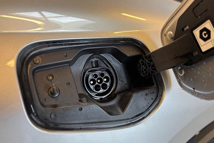 undefined Toyota Prius fra 2024