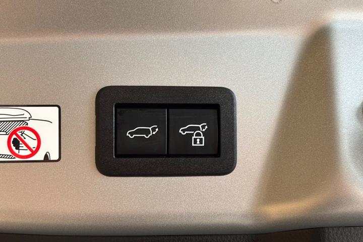 undefined Toyota Prius fra 2024