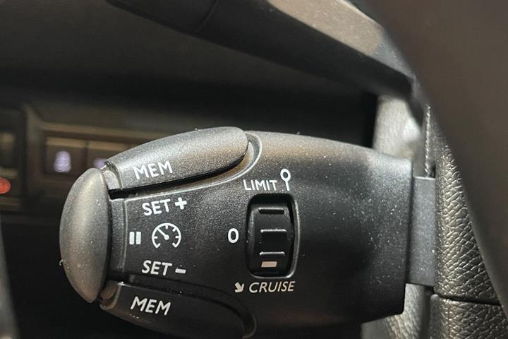 undefined Peugeot 308 fra 2017