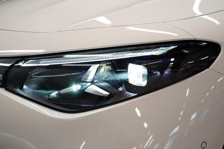 Hvid Mercedes CLA250+ fra 2026