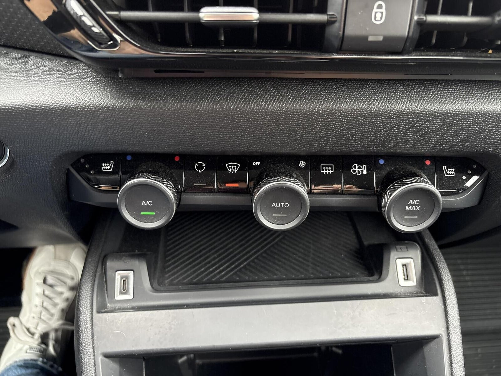Sort Citroën ë-C4 fra 2023