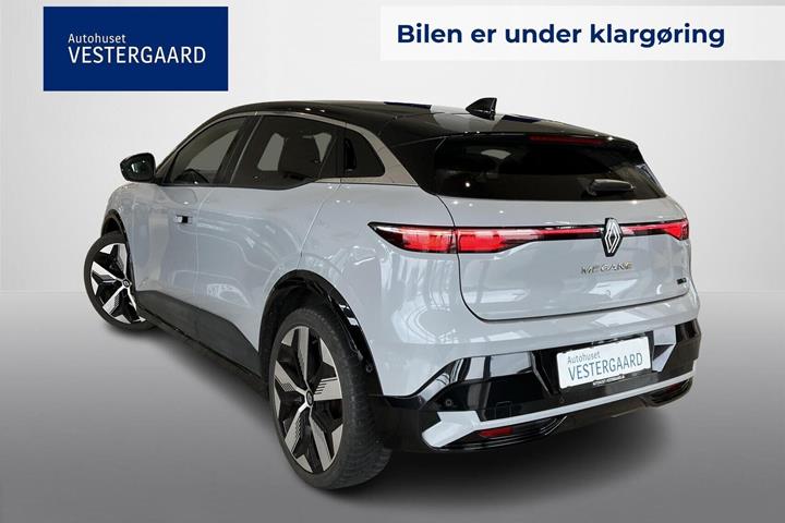 Grå Renault Megane E-Tech fra 2023