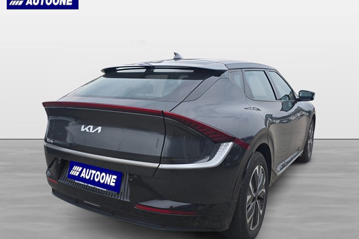 Grå Kia EV6 fra 2021