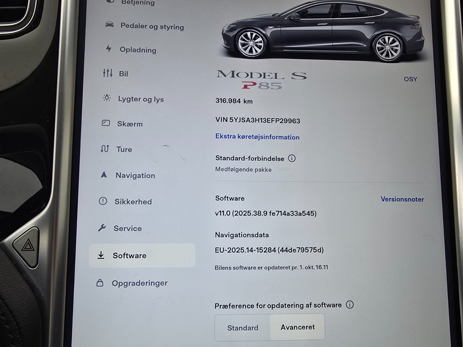 Grå Tesla Model S fra 2014