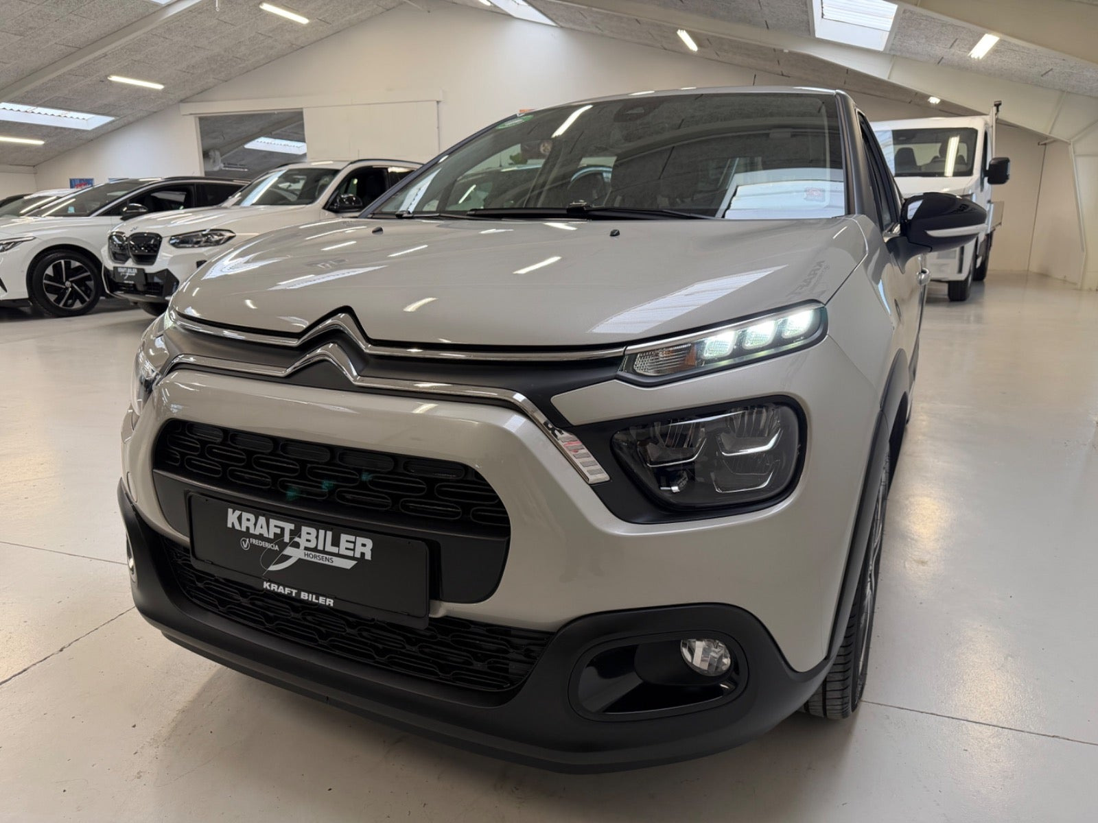 Beige Citroën C3 fra 2024