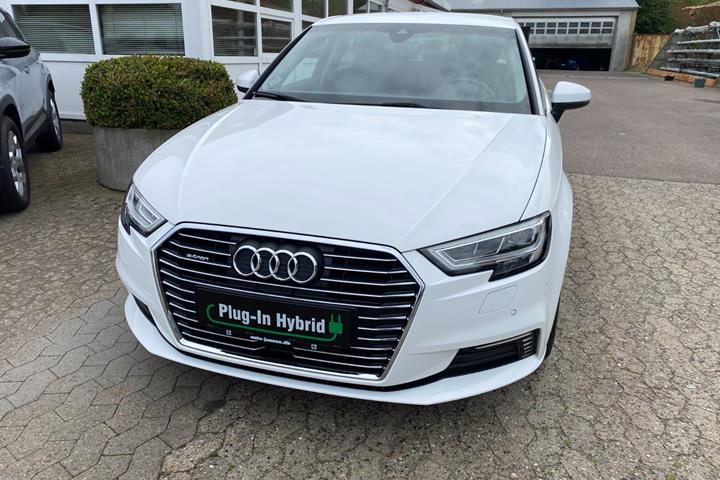 Hvid Audi A3 fra 2020