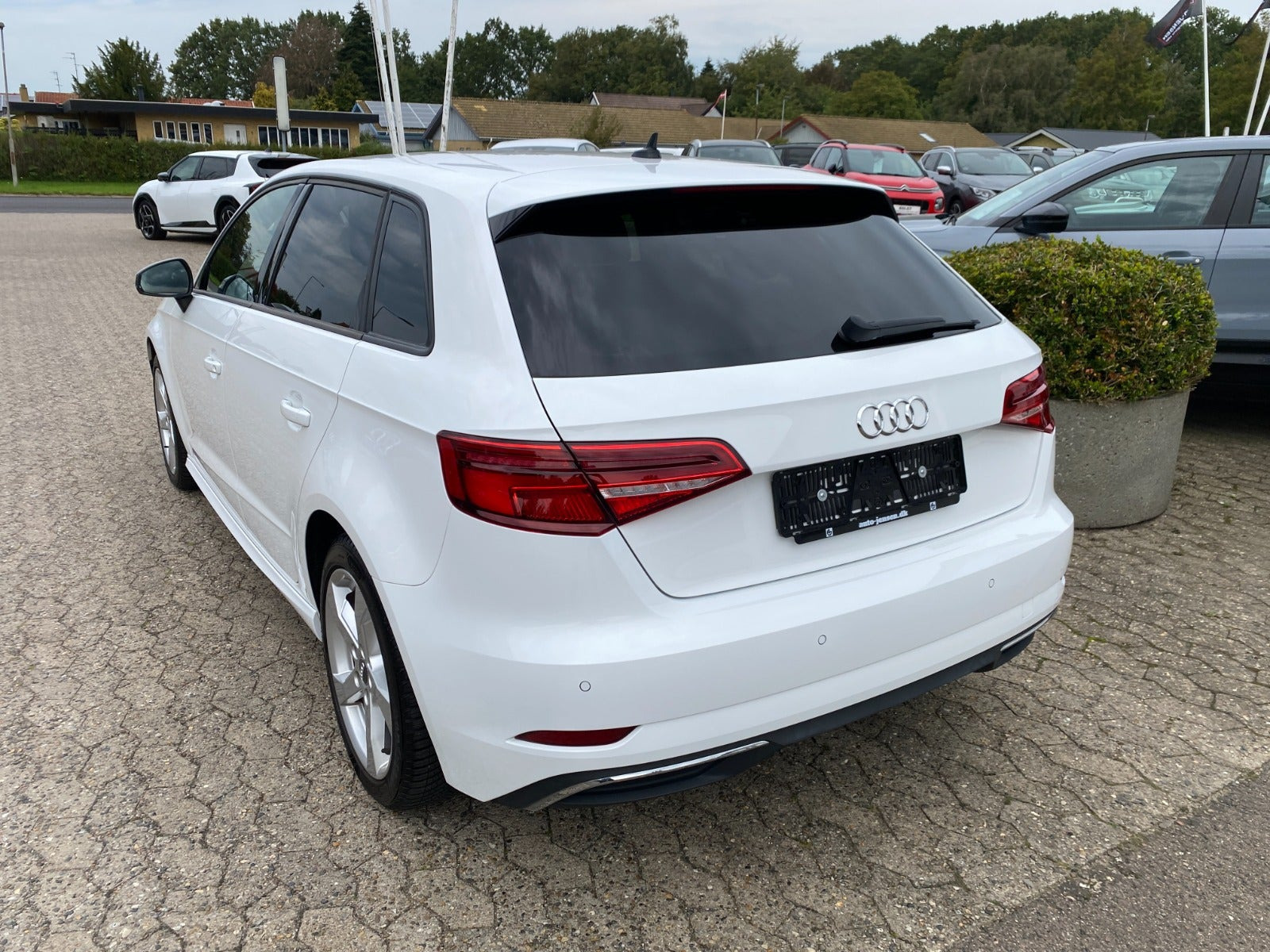 Hvid Audi A3 fra 2020
