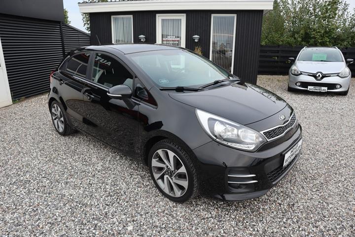 Sort Kia Rio fra 2016