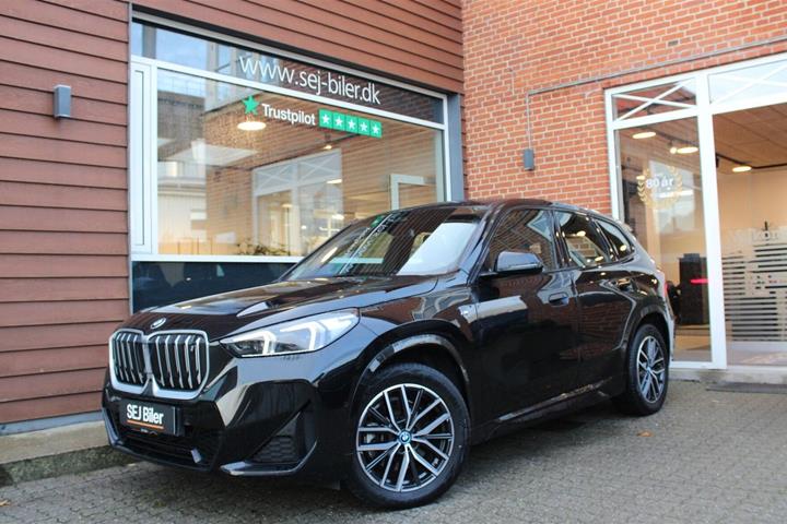 Sort BMW iX1 fra 2023