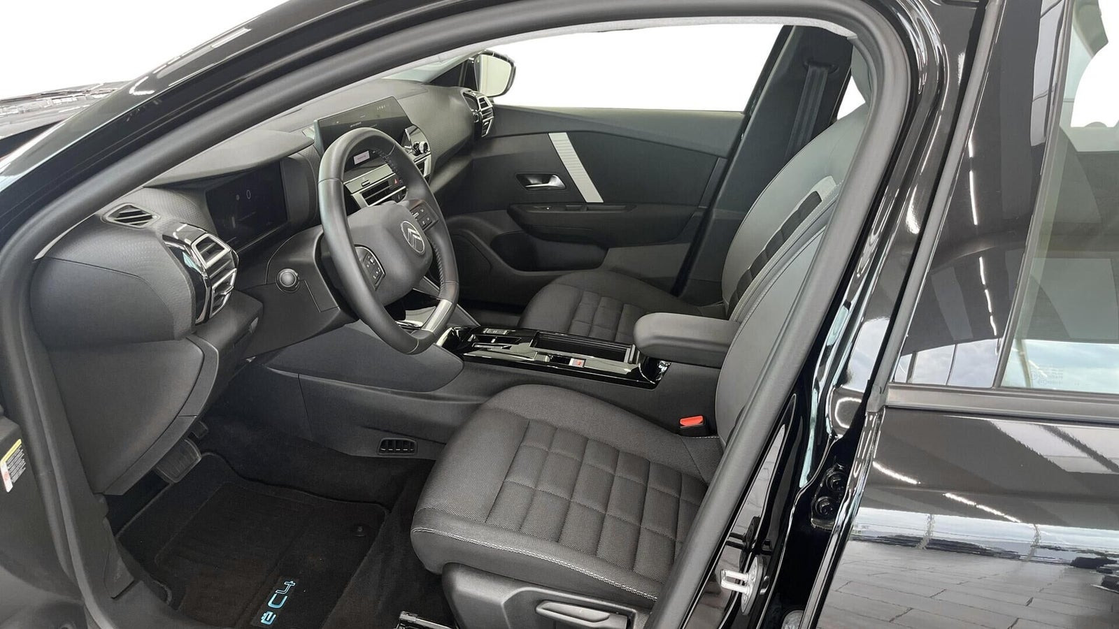 Sort Citroën ë-C4 fra 2025
