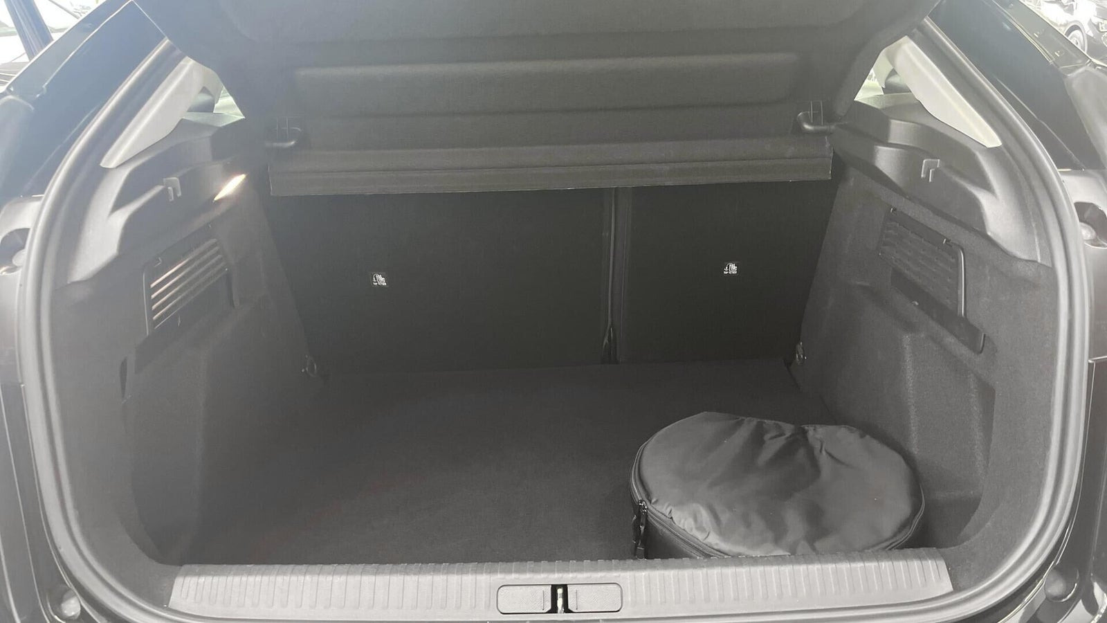 Sort Citroën ë-C4 fra 2025
