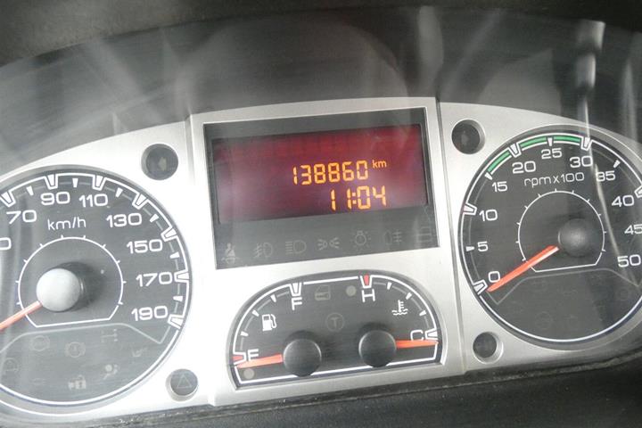 Hvid Iveco Daily fra 2011