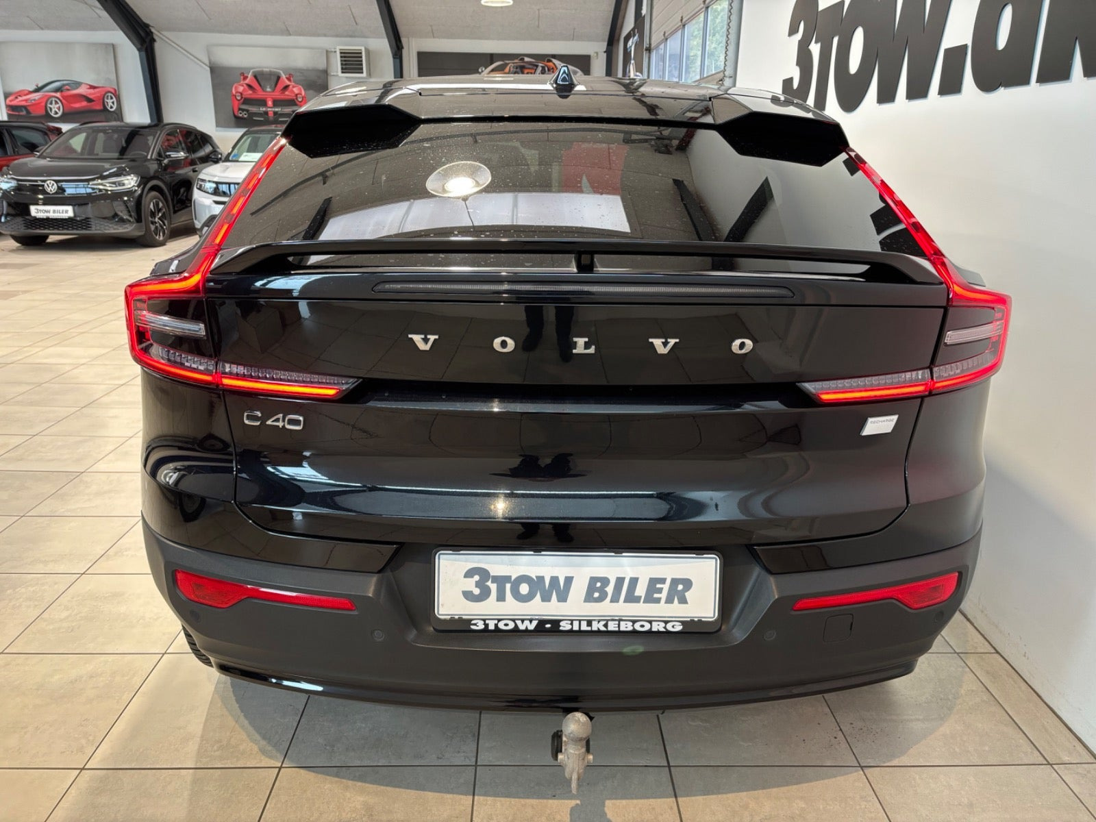 Sort Volvo C40 fra 2023