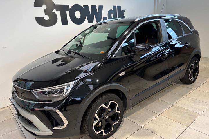 Sort Opel Crossland fra 2021 set udefra