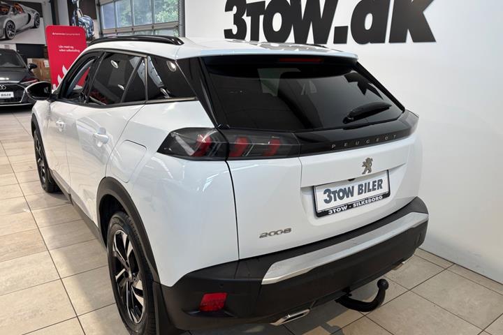 Hvid Peugeot 2008 fra 2021