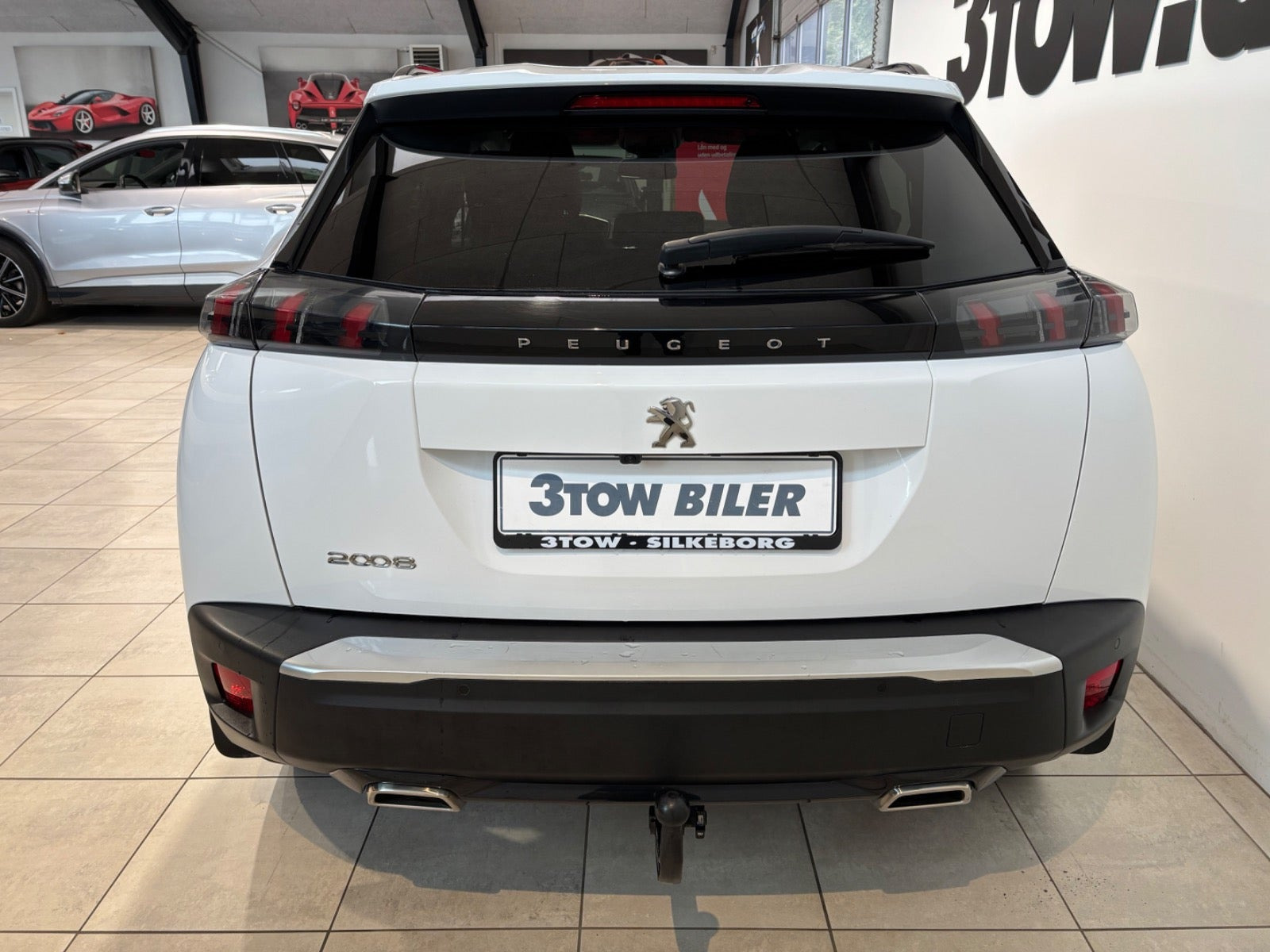 Hvid Peugeot 2008 fra 2021