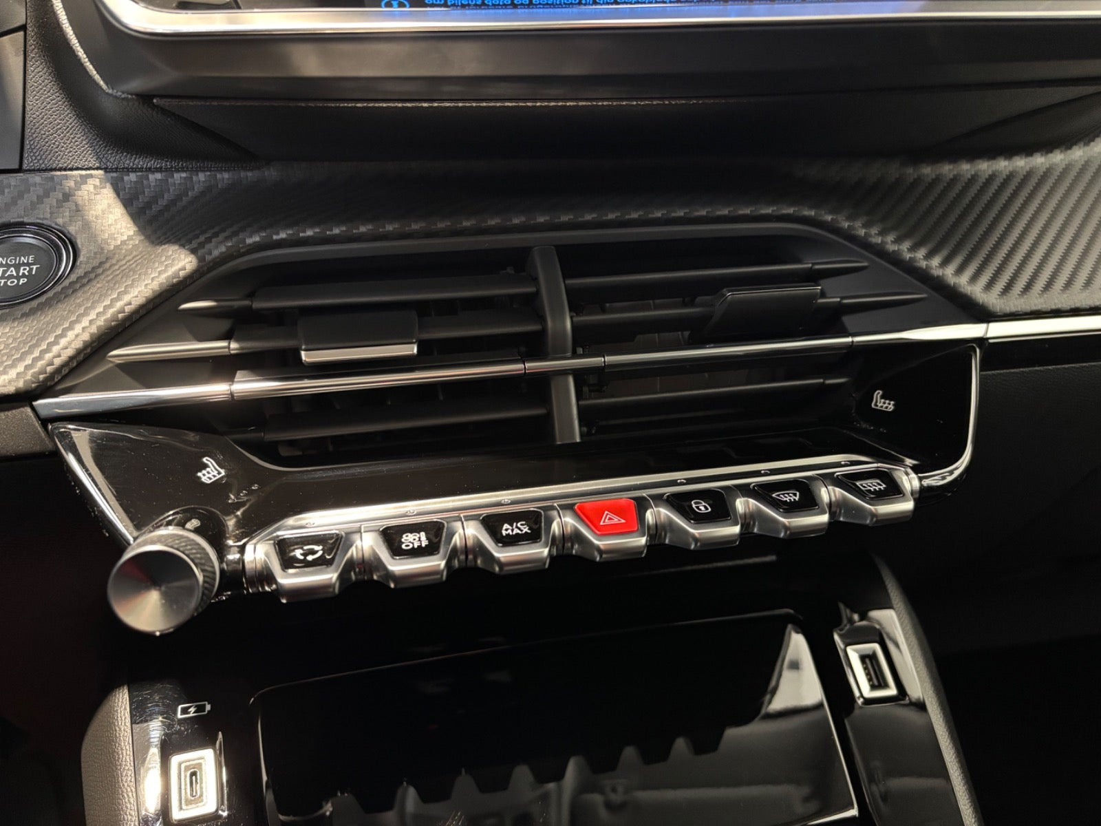 Hvid Peugeot 2008 fra 2021
