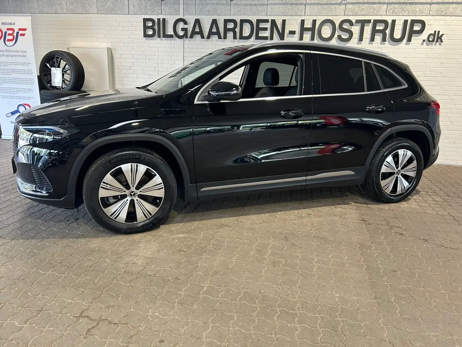 Sort Mercedes EQA250+ fra 2024